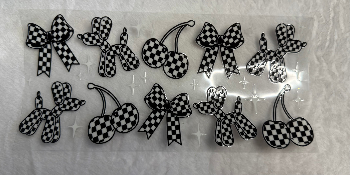 Checkered balloon dog